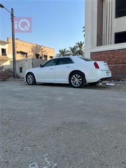 کرایسلەر 300